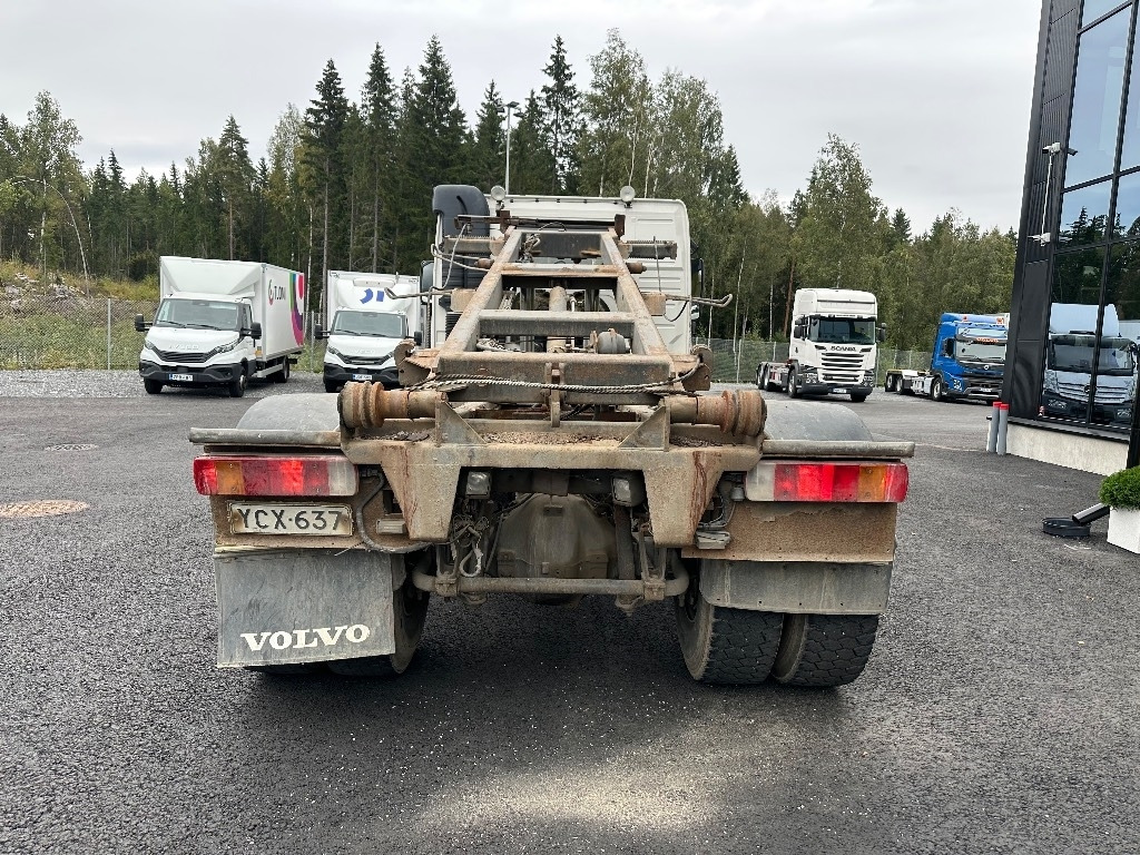 Volvo FM7 4x2 vaijerilaitteilla - Портальный бункеровоз: фото 5 Volvo FM7 4x2 vaijerilaitteilla - Портальный бункеровоз: фото 5