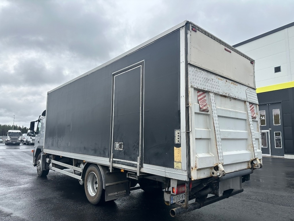 Volvo FM9 300 4x2 - Грузовик с закрытым кузовом: фото 4 Volvo FM9 300 4x2 - Грузовик с закрытым кузовом: фото 4