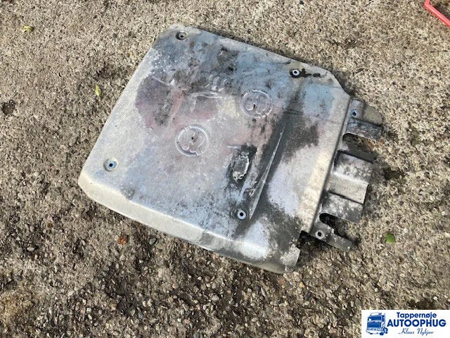 DAF heat shield upper side – DAF 2027971 - Глушитель/ Выхлопная система для Грузовиков: фото 1 DAF heat shield upper side – DAF 2027971 - Глушитель/ Выхлопная система для Грузовиков: фото 1