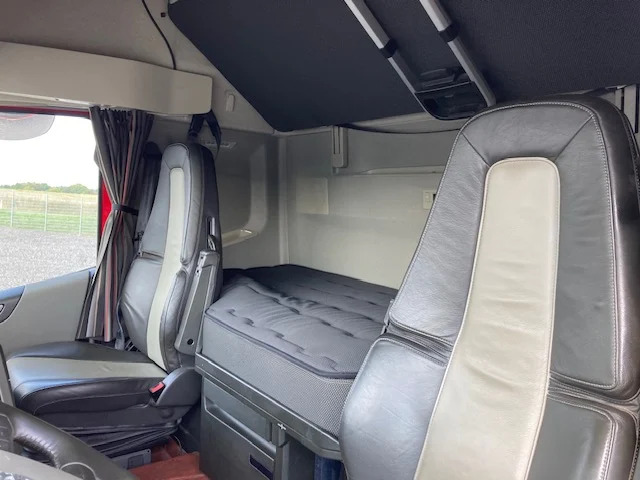 Тягач Volvo FH460 6X2 Hydraulic: фото 13 Тягач Volvo FH460 6X2 Hydraulic: фото 13