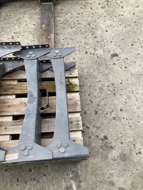 Volvo Cross member – Volvo 22372149 – Volvo 22808803 - Рама/ Шасси для Грузовиков: фото 5 Volvo Cross member – Volvo 22372149 – Volvo 22808803 - Рама/ Шасси для Грузовиков: фото 5