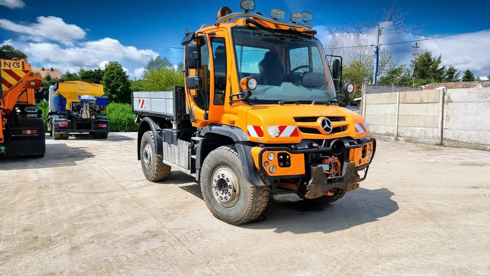 Mercedes-Benz Unimog U527 - Коммунальная/ Специальная техника: фото 1 Mercedes-Benz Unimog U527 - Коммунальная/ Специальная техника: фото 1