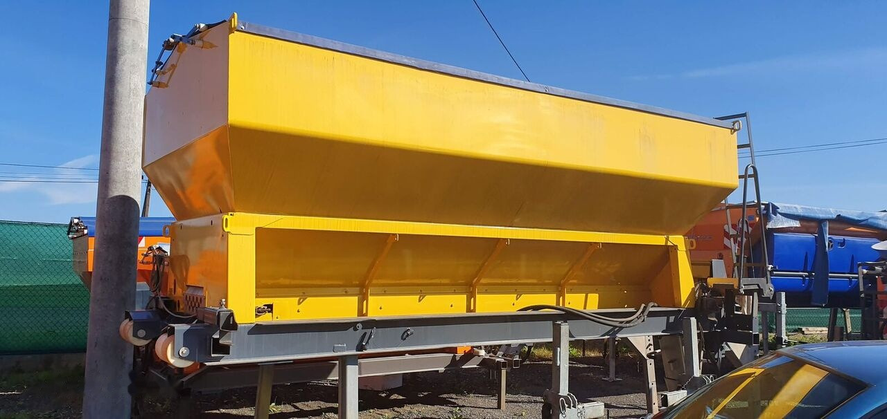 Разбрасыватель песка/ Соли для Коммунальной и специальной техники Schmidt STRATOS: фото 6