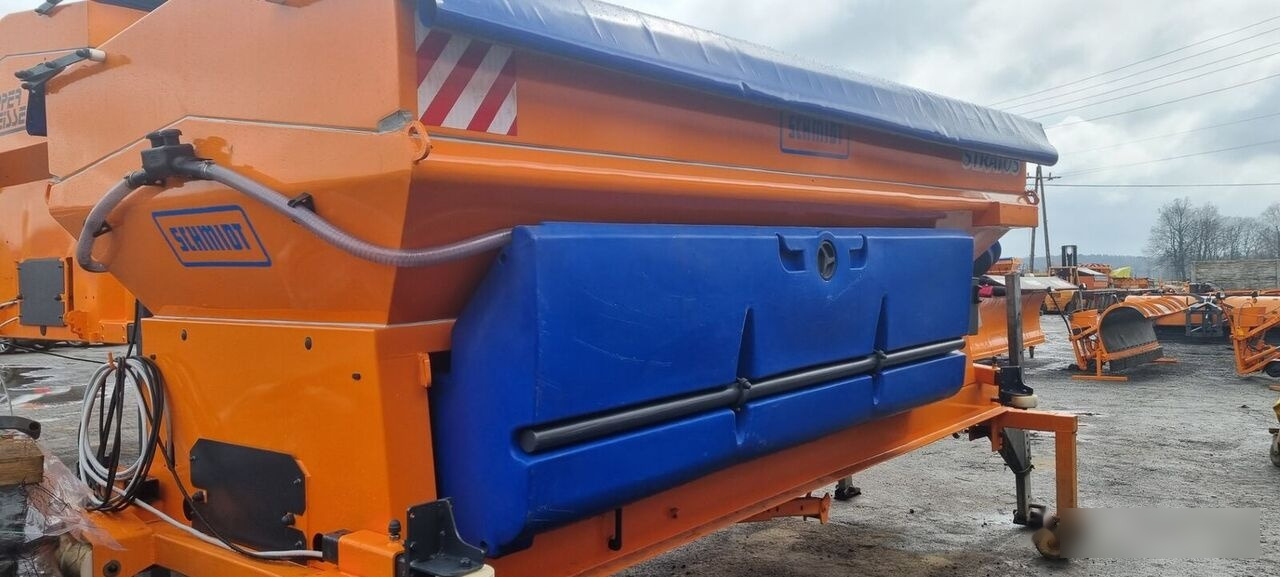 Schmidt odnowiona 2024 - Разбрасыватель песка/ Соли для Коммунальной и специальной техники: фото 4 Schmidt odnowiona 2024 - Разбрасыватель песка/ Соли для Коммунальной и специальной техники: фото 4