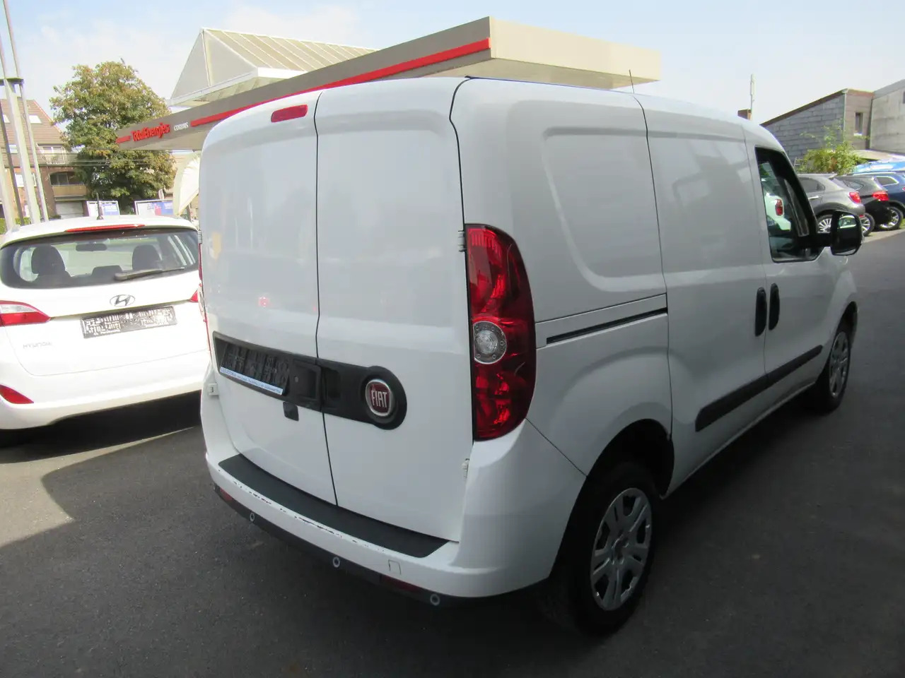 Fiat Doblo CLIM AUTO, NAVI, CRUISE 10500€+TVA/BTW - Легковой фургон: фото 2 Fiat Doblo CLIM AUTO, NAVI, CRUISE 10500€+TVA/BTW - Легковой фургон: фото 2