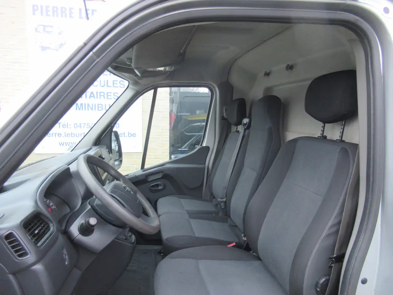 Nissan Interstar L2H2 clim navi 16500€+tva/btw - Цельнометаллический фургон: фото 5 Nissan Interstar L2H2 clim navi 16500€+tva/btw - Цельнометаллический фургон: фото 5