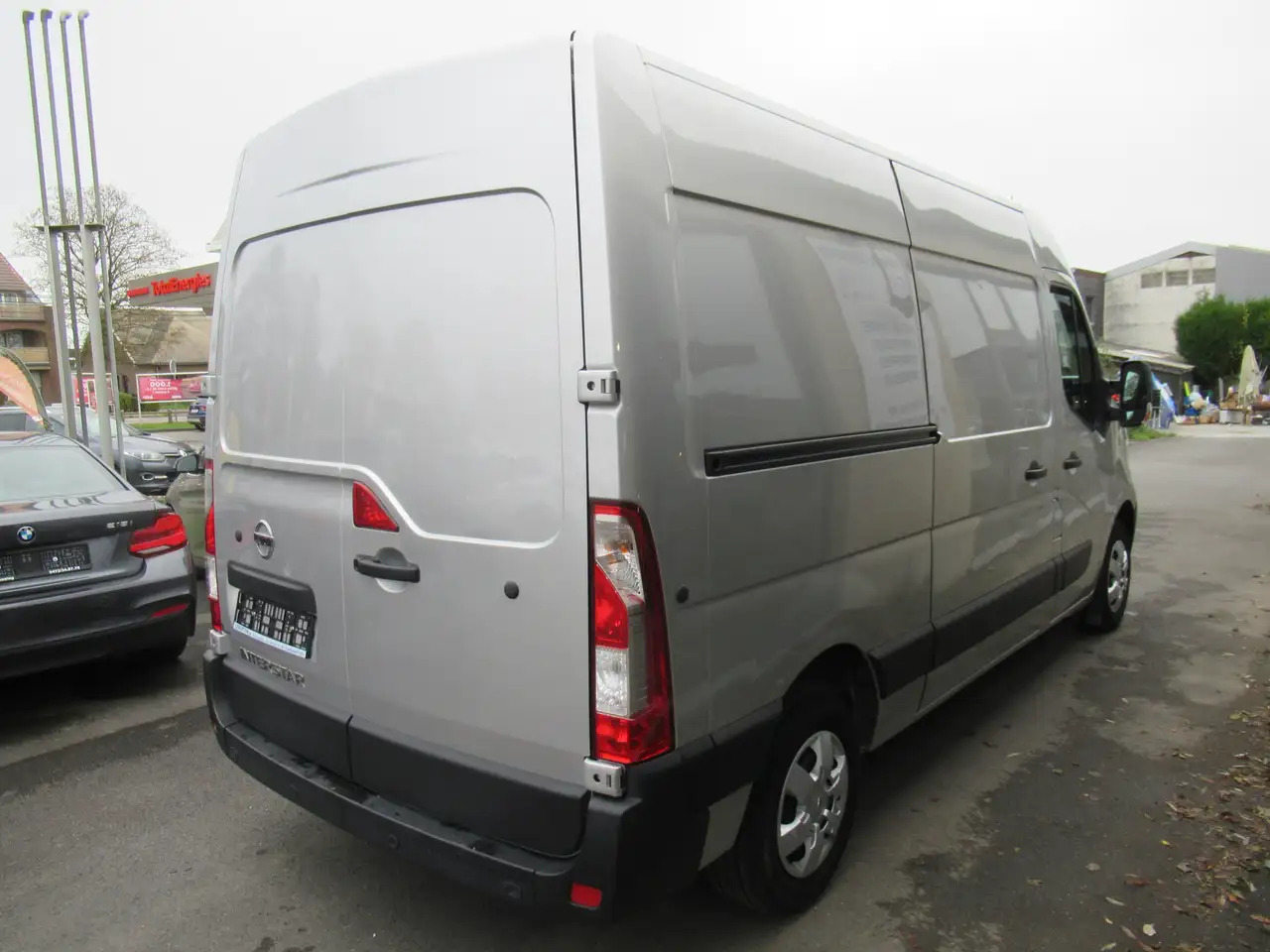 Nissan Interstar L2H2 clim navi 16500€+tva/btw - Цельнометаллический фургон: фото 2 Nissan Interstar L2H2 clim navi 16500€+tva/btw - Цельнометаллический фургон: фото 2
