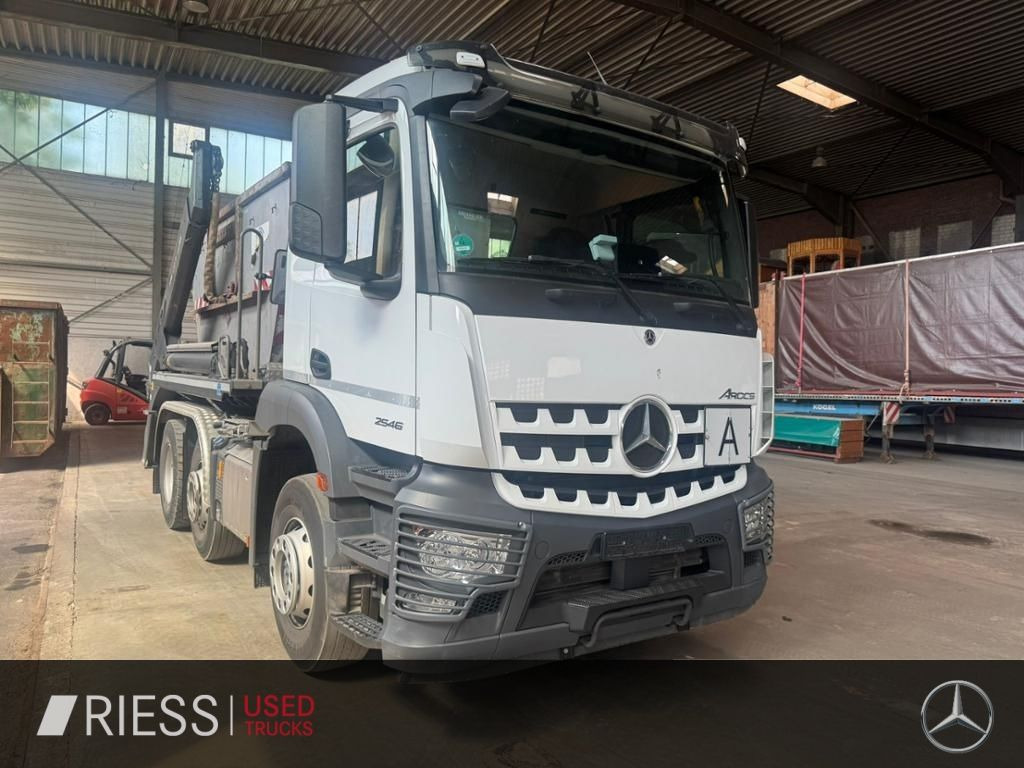 Mercedes-Benz Arocs 2546 L 6x2 Meiller Absetzer Navi AUT AHK - Самосвал: фото 2 Mercedes-Benz Arocs 2546 L 6x2 Meiller Absetzer Navi AUT AHK - Самосвал: фото 2