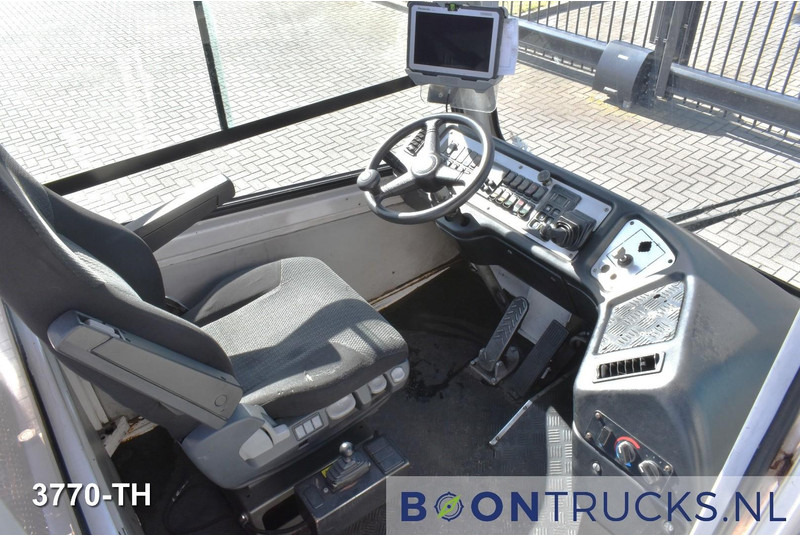 Terberg YT222 4x2 | TERMINAL TRUCK * NL KENTEKEN - Тягач: фото 2 Terberg YT222 4x2 | TERMINAL TRUCK * NL KENTEKEN - Тягач: фото 2