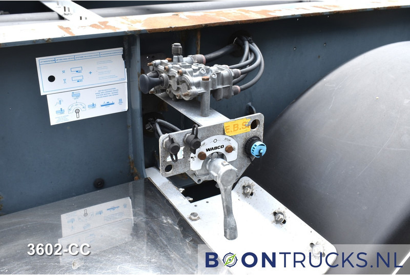 Полуприцеп-контейнеровоз/ Сменный кузов Van Hool 3B0071 STACK PRICE € 11500 | 20-30ft * ADR: FL, AT, OX * 3840 KG * LIFT AXLE: фото 18 Полуприцеп-контейнеровоз/ Сменный кузов Van Hool 3B0071 STACK PRICE € 11500 | 20-30ft * ADR: FL, AT, OX * 3840 KG * LIFT AXLE: фото 18