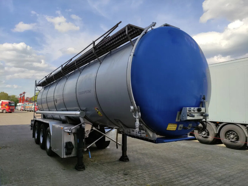 Burg 26165 liter Tankoplegger 1 kamer MET RVS Pomp - Полуприцеп-цистерна: фото 5 Burg 26165 liter Tankoplegger 1 kamer MET RVS Pomp - Полуприцеп-цистерна: фото 5