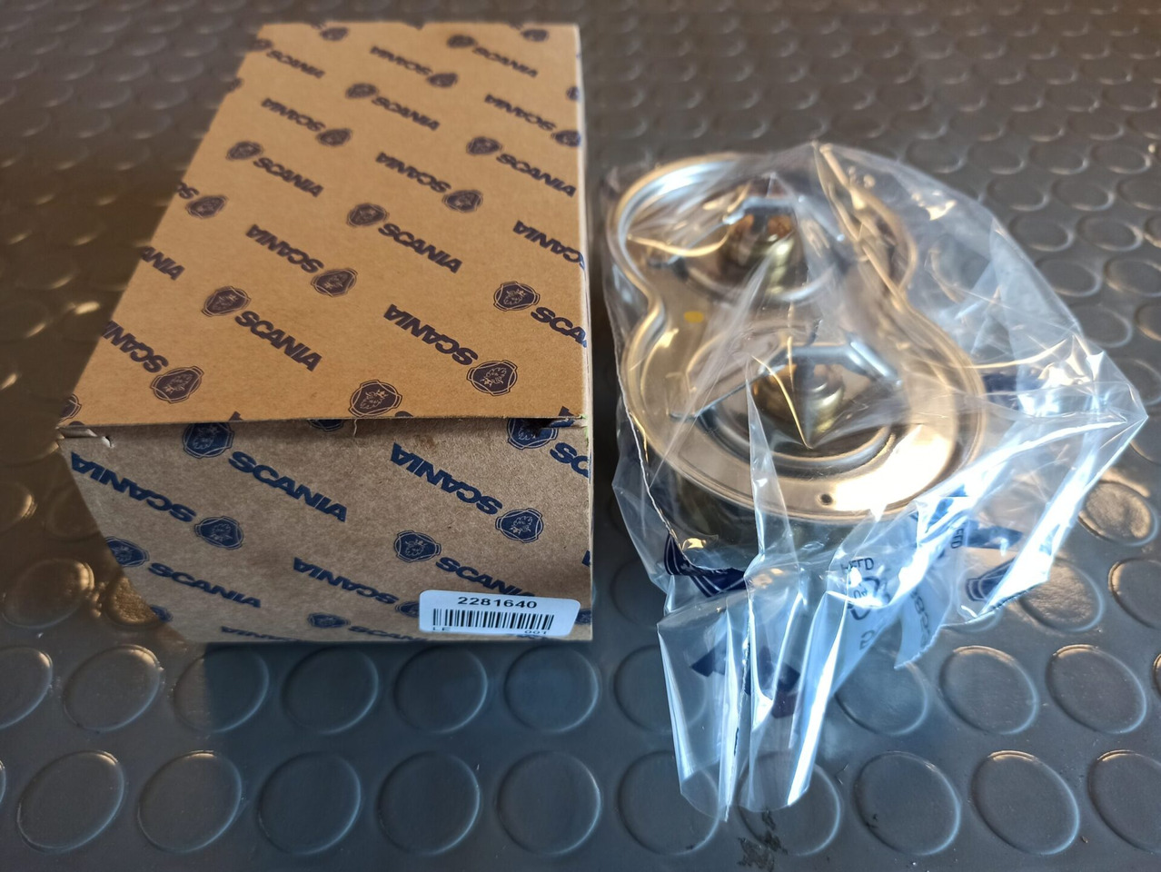 SCANIA THERMOSTAT - 2281640 - Термостат для Грузовиков: фото 1 SCANIA THERMOSTAT - 2281640 - Термостат для Грузовиков: фото 1