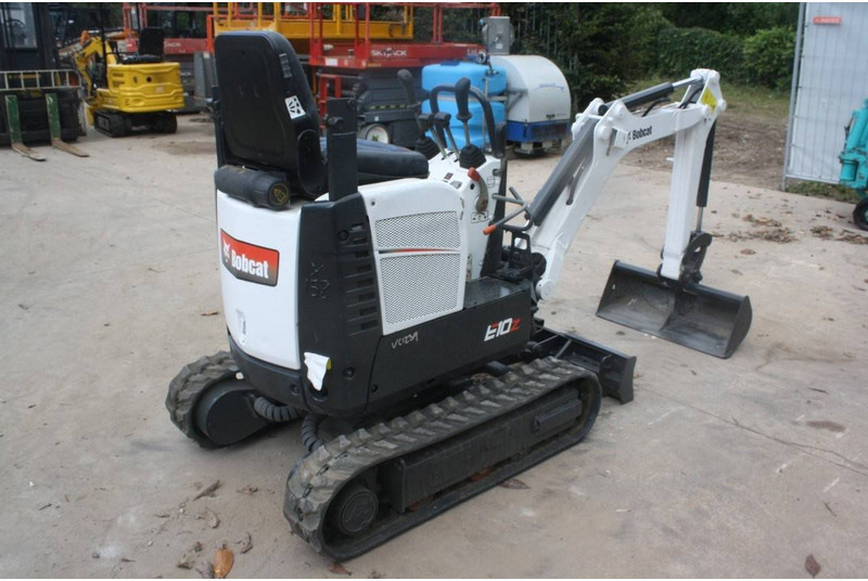 Bobcat E08 - Мини-экскаватор: фото 4 Bobcat E08 - Мини-экскаватор: фото 4