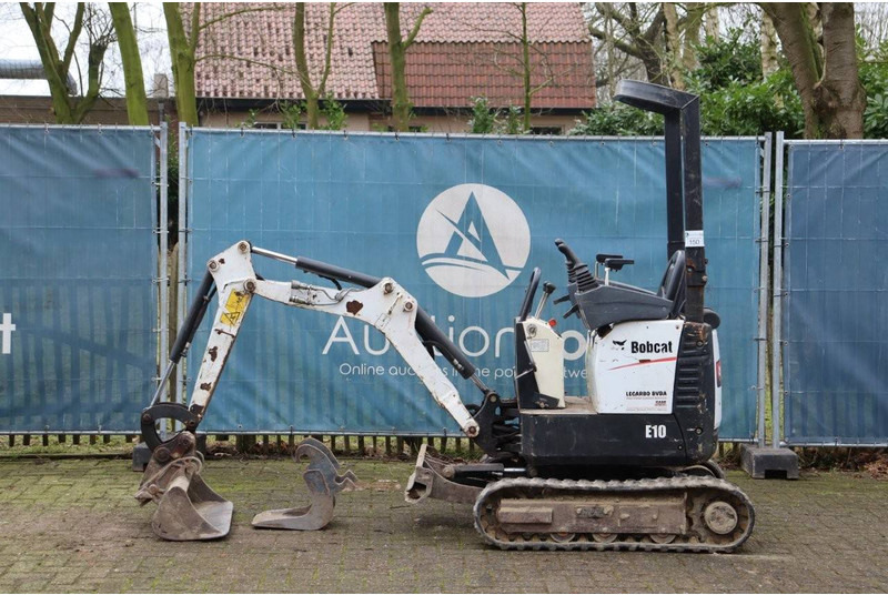 Bobcat E10 AAEM - Мини-экскаватор: фото 2 Bobcat E10 AAEM - Мини-экскаватор: фото 2