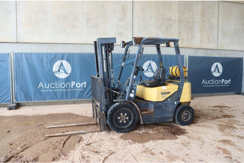 Daewoo-Doosan G20P-3 - Газовый погрузчик: фото 1 Daewoo-Doosan G20P-3 - Газовый погрузчик: фото 1