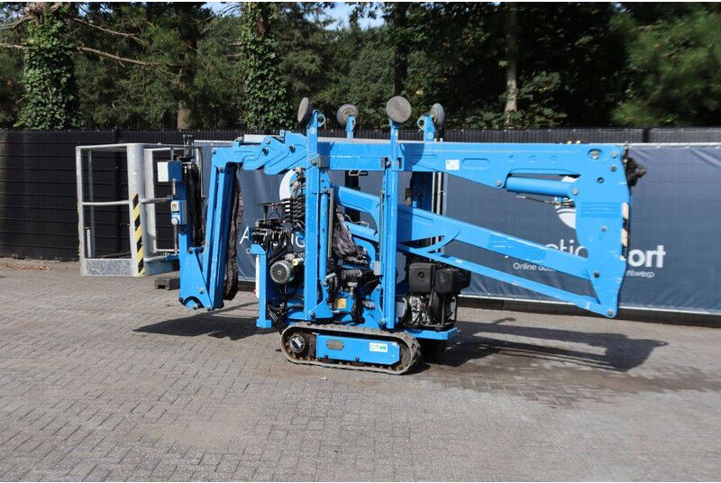 EasyLift R160 - Коленчатый подъемник: фото 3 EasyLift R160 - Коленчатый подъемник: фото 3