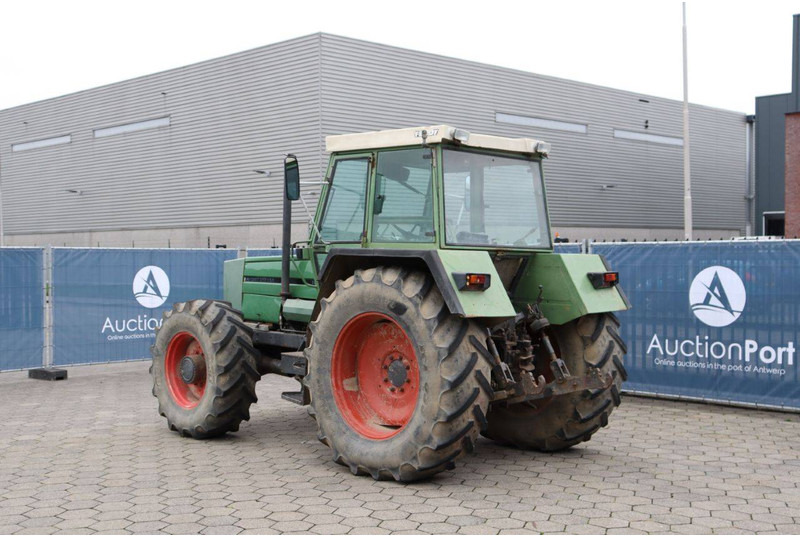Fendt Favorit 612 LSA E - Трактор: фото 4 Fendt Favorit 612 LSA E - Трактор: фото 4