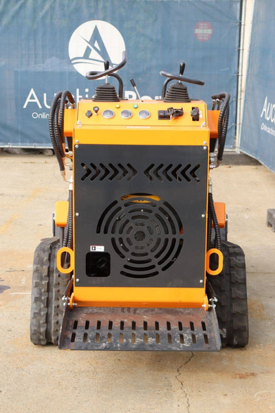 Fland - Гусеничный погрузчик: фото 5 Fland - Гусеничный погрузчик: фото 5