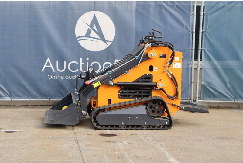 Fland - Гусеничный погрузчик: фото 1 Fland - Гусеничный погрузчик: фото 1