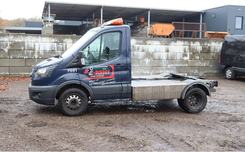 Ford Transit TRANSIT - Цельнометаллический фургон: фото 1 Ford Transit TRANSIT - Цельнометаллический фургон: фото 1