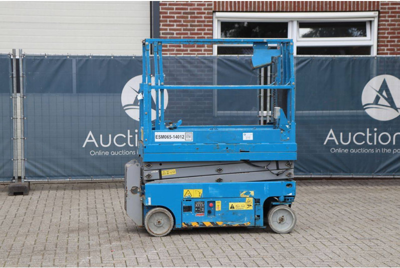 Genie GS1532 - Ножничный подъемник: фото 1 Genie GS1532 - Ножничный подъемник: фото 1