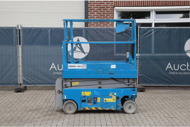 Genie GS1532 - Ножничный подъемник: фото 2 Genie GS1532 - Ножничный подъемник: фото 2