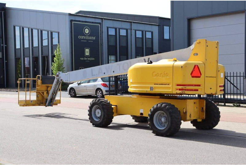 Genie S-65 - Телескопический подъемник: фото 3 Genie S-65 - Телескопический подъемник: фото 3