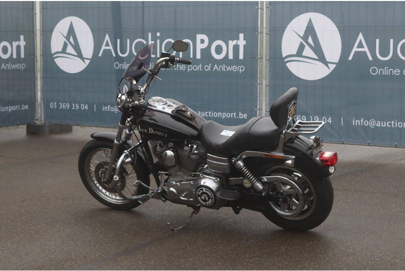 Harley-Davidson Dyna Super Glide Custom - Мотоцикл: фото 3 Harley-Davidson Dyna Super Glide Custom - Мотоцикл: фото 3