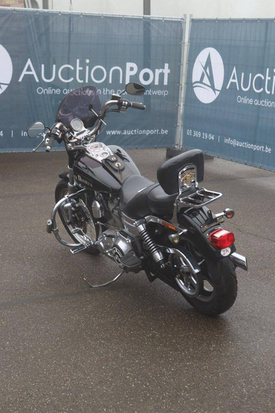 Harley-Davidson Dyna Super Glide Custom - Мотоцикл: фото 4 Harley-Davidson Dyna Super Glide Custom - Мотоцикл: фото 4