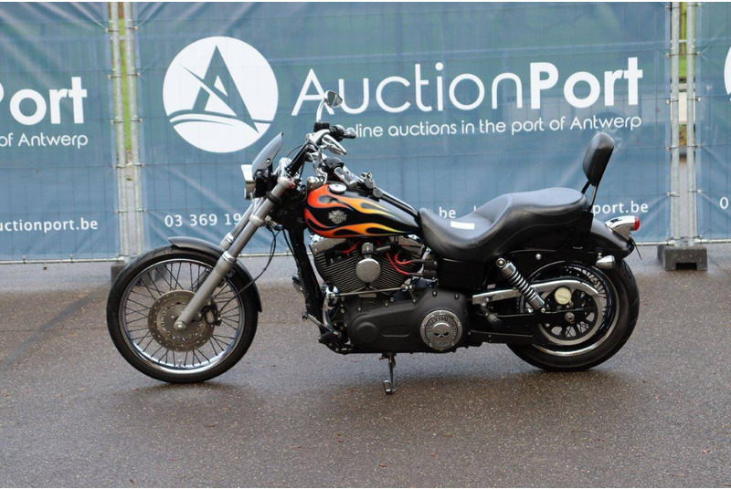 Harley-Davidson Dyna Wide Glide - Мотоцикл: фото 2 Harley-Davidson Dyna Wide Glide - Мотоцикл: фото 2