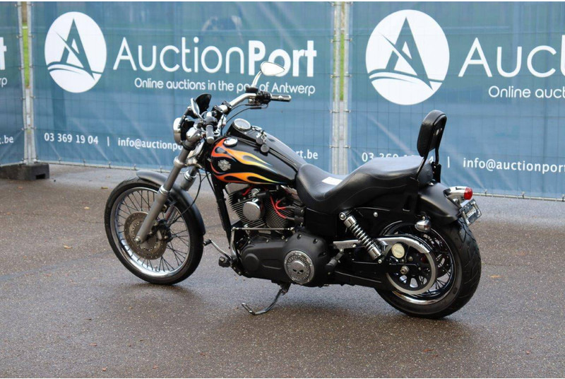 Harley-Davidson Dyna Wide Glide - Мотоцикл: фото 3 Harley-Davidson Dyna Wide Glide - Мотоцикл: фото 3