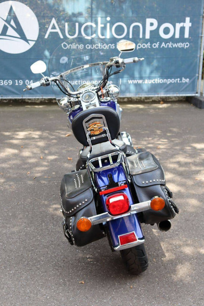 Harley-Davidson Heritage Softail Classic - Мотоцикл: фото 5 Harley-Davidson Heritage Softail Classic - Мотоцикл: фото 5