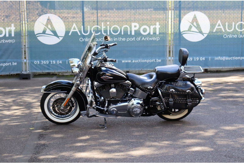 Harley-Davidson Heritage Softail Classic - Мотоцикл: фото 1 Harley-Davidson Heritage Softail Classic - Мотоцикл: фото 1
