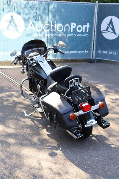 Harley-Davidson Road King Classic Touring - Мотоцикл: фото 4 Harley-Davidson Road King Classic Touring - Мотоцикл: фото 4