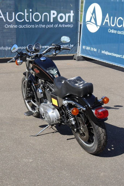 Harley-Davidson SPORTSTER XL 1200 - Мотоцикл: фото 4 Harley-Davidson SPORTSTER XL 1200 - Мотоцикл: фото 4