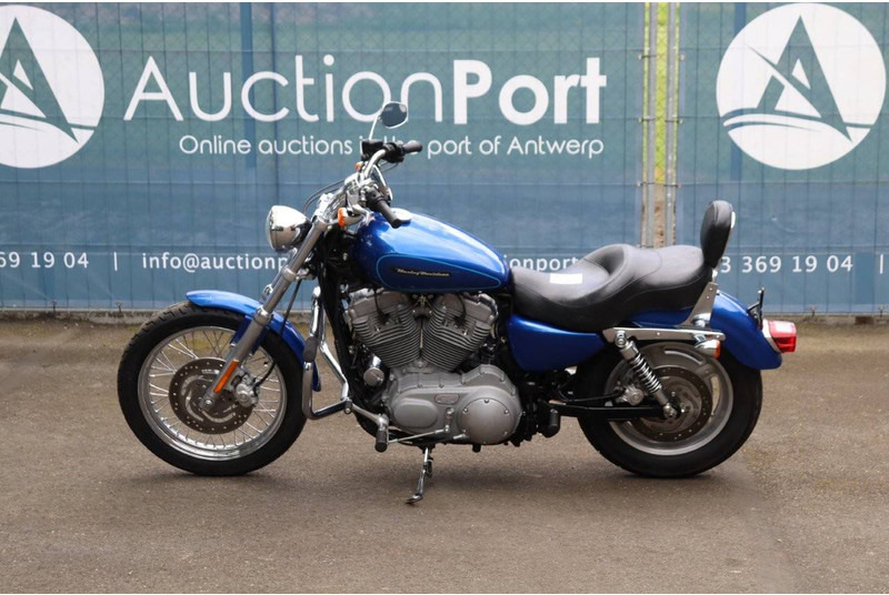 Harley-Davidson Sportster XL883 - Мотоцикл: фото 2 Harley-Davidson Sportster XL883 - Мотоцикл: фото 2