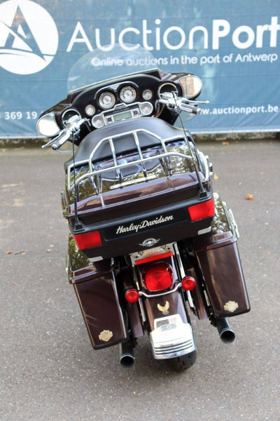 Harley-Davidson Ultra Classic CVO - Мотоцикл: фото 5 Harley-Davidson Ultra Classic CVO - Мотоцикл: фото 5