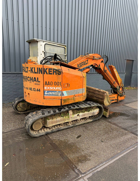 Hitachi EX50URG - Гусеничный экскаватор: фото 3 Hitachi EX50URG - Гусеничный экскаватор: фото 3