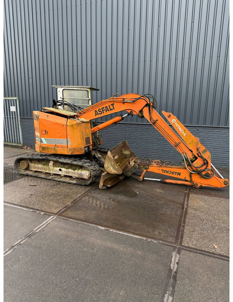 Hitachi EX50URG - Гусеничный экскаватор: фото 1 Hitachi EX50URG - Гусеничный экскаватор: фото 1