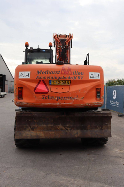 Hitachi ZX170W-3 - Колёсный экскаватор: фото 5 Hitachi ZX170W-3 - Колёсный экскаватор: фото 5