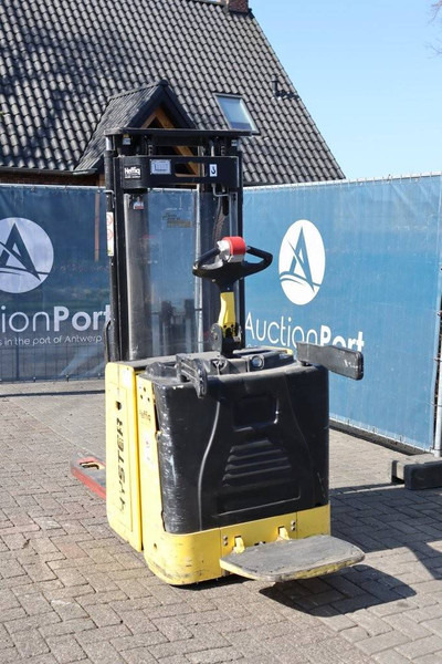 Hyster S1.5S - Штабелер: фото 3 Hyster S1.5S - Штабелер: фото 3