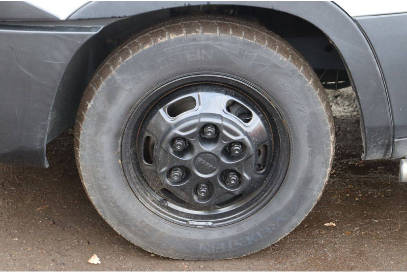 Цельнометаллический фургон Iveco Daily 40C21: фото 14