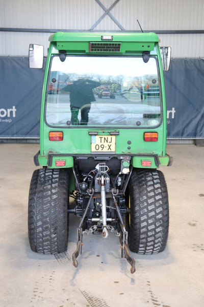 John Deere 2320 - Трактор: фото 5 John Deere 2320 - Трактор: фото 5