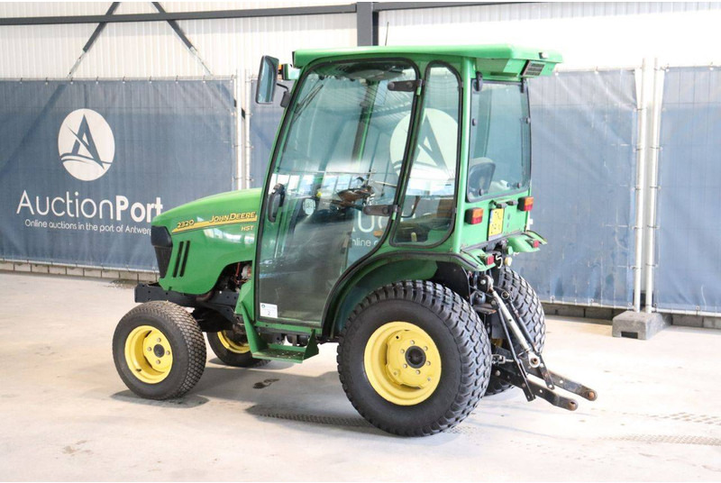 John Deere 2320 - Трактор: фото 3 John Deere 2320 - Трактор: фото 3