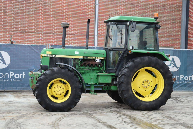 John Deere 3650 - Трактор: фото 1 John Deere 3650 - Трактор: фото 1