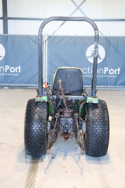 John Deere 4100 - Трактор: фото 5 John Deere 4100 - Трактор: фото 5