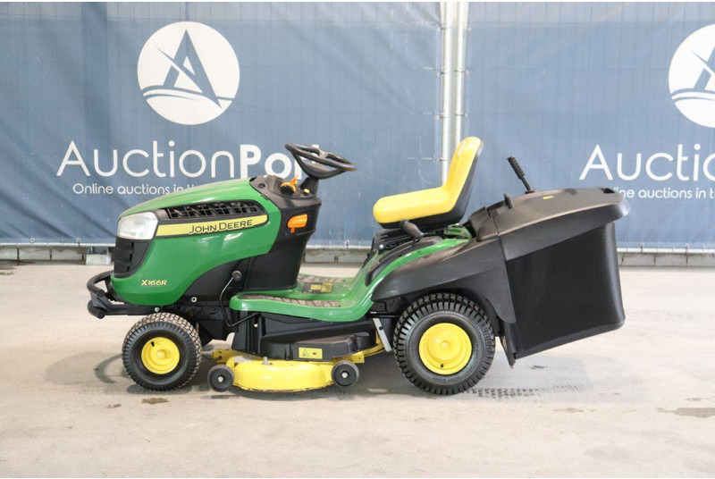 John Deere X166R - Газонокосилка: фото 2 John Deere X166R - Газонокосилка: фото 2
