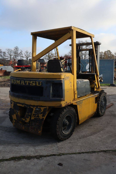 Komatsu - Дизельный погрузчик: фото 5 Komatsu - Дизельный погрузчик: фото 5