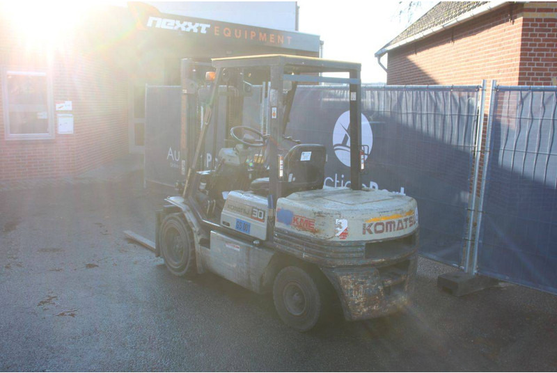 Komatsu FD30T-11E - Дизельный погрузчик: фото 3 Komatsu FD30T-11E - Дизельный погрузчик: фото 3