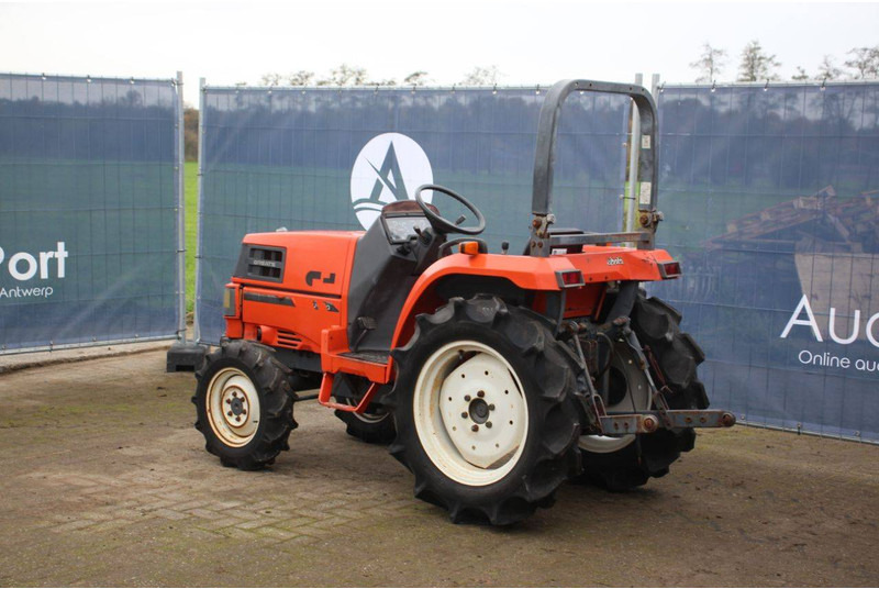 Kubota GT-3 - Трактор: фото 3 Kubota GT-3 - Трактор: фото 3